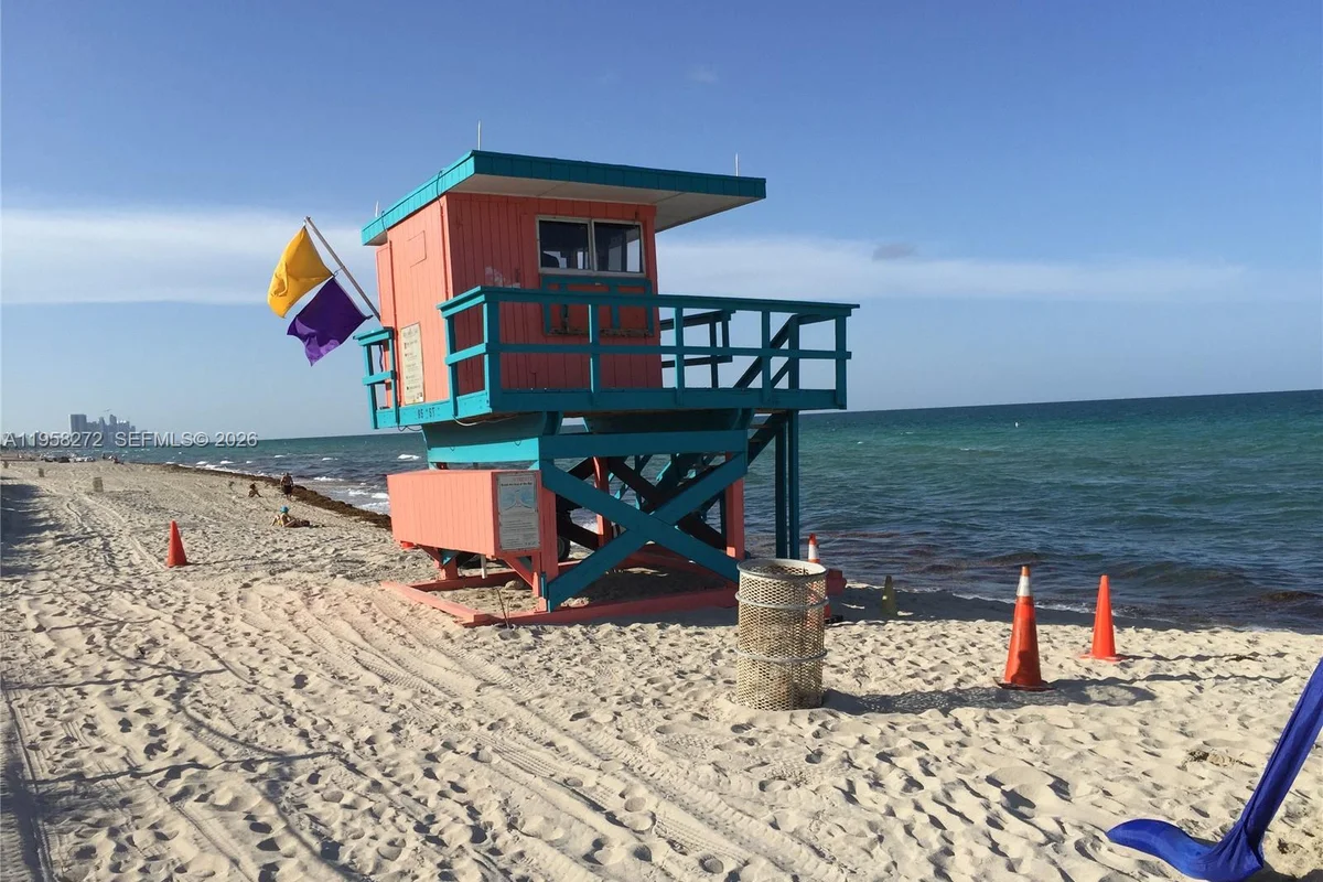 Condo in Miami Beach: photo 1 of 30
