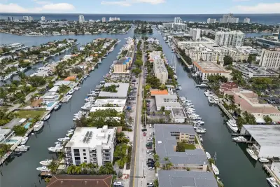 1510 SE 15th St #310, Fort Lauderdale: photo 1 of 36