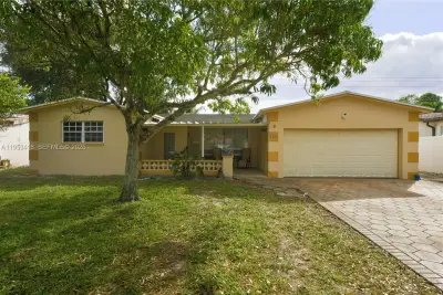 7630 Embassy Blvd, Miramar: photo 1 of 16