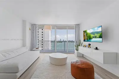 7601 E Treasure Dr #2209, North Bay Village: photo 1 of 27