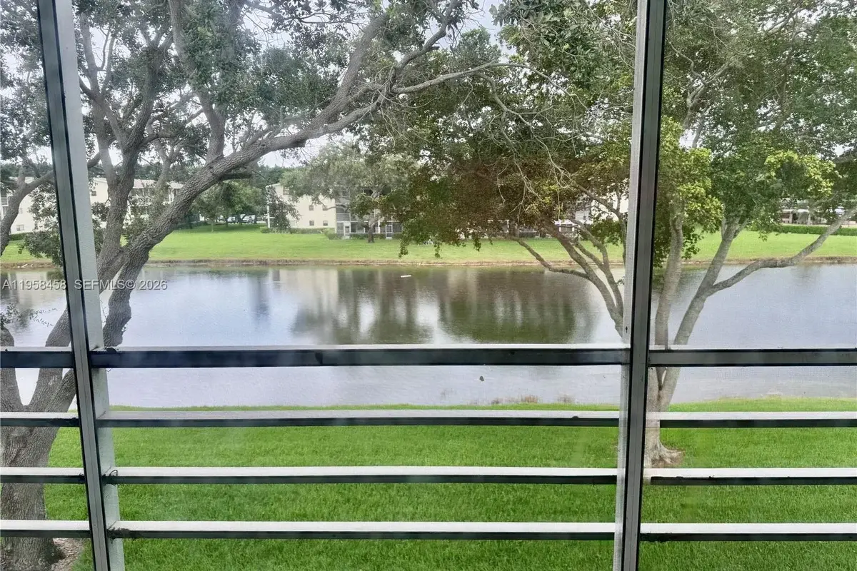 293 Dorset #G, Boca Raton: photo 1 of 17