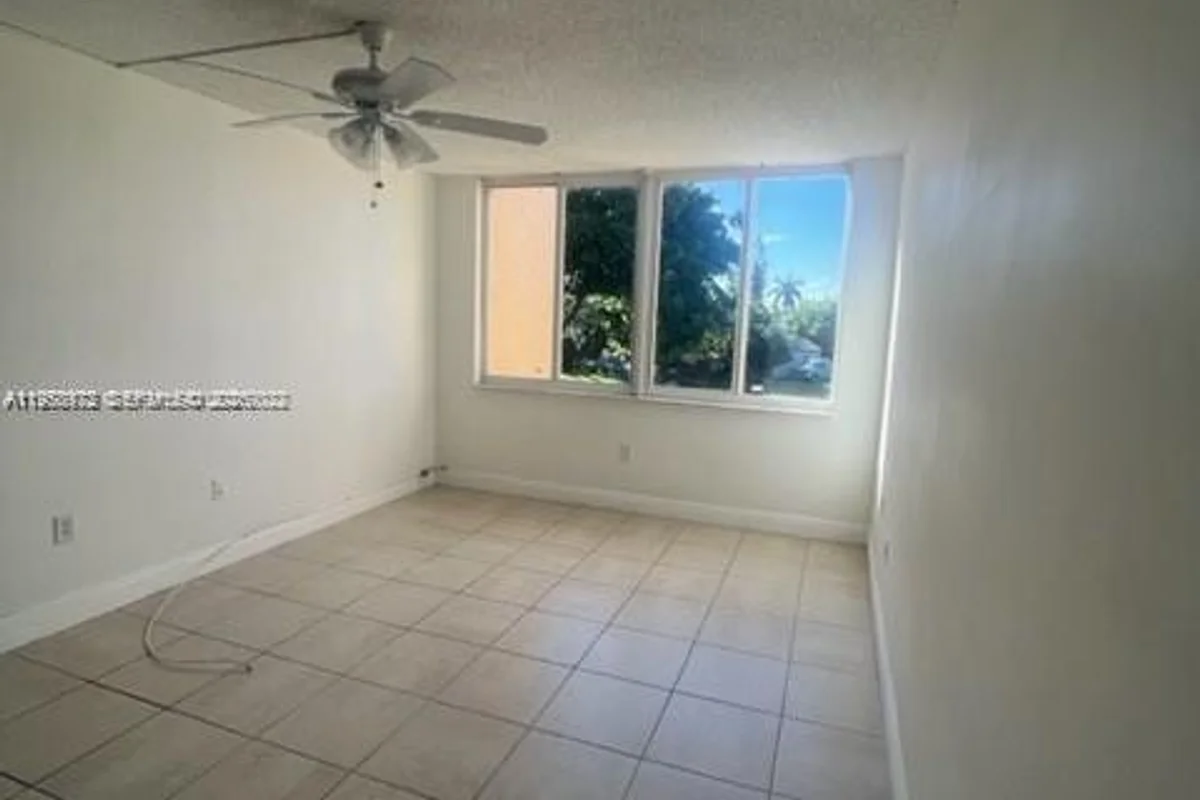 6670 Royal Palm Blvd #206K, Margate: photo 1 of 17