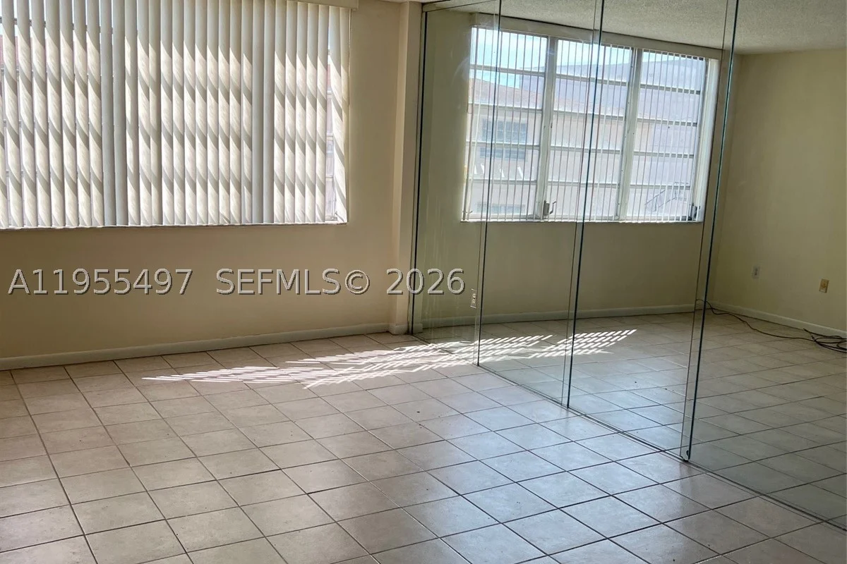 13390 NE 7th Ave #205, North Miami: photo 1 of 5