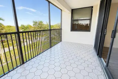 6800 Cypress Rd #501, Plantation: photo 1 of 40