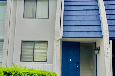 4557 Luxemburg Ct, Lake Worth: photo 1 of 37