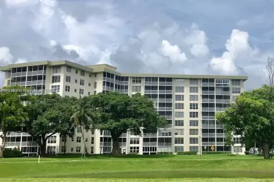2940 N Course Dr #910, Pompano Beach: photo 1 of 14