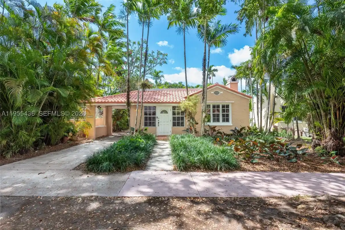 1256 Algeria Ave, Coral Gables: photo 1 of 27