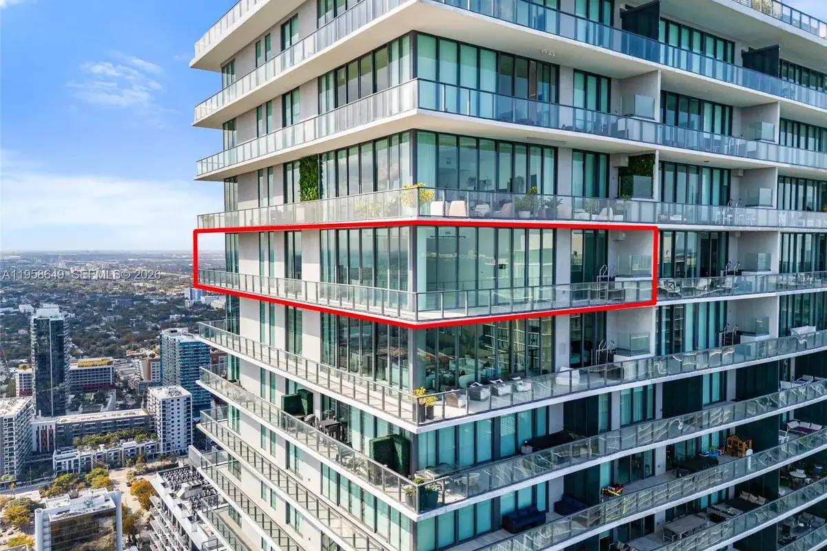 480 NE 31st St #PH5101, Miami: photo 1 of 52