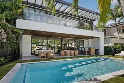 620 Solar Isle Dr, Fort Lauderdale: photo 1 of 93