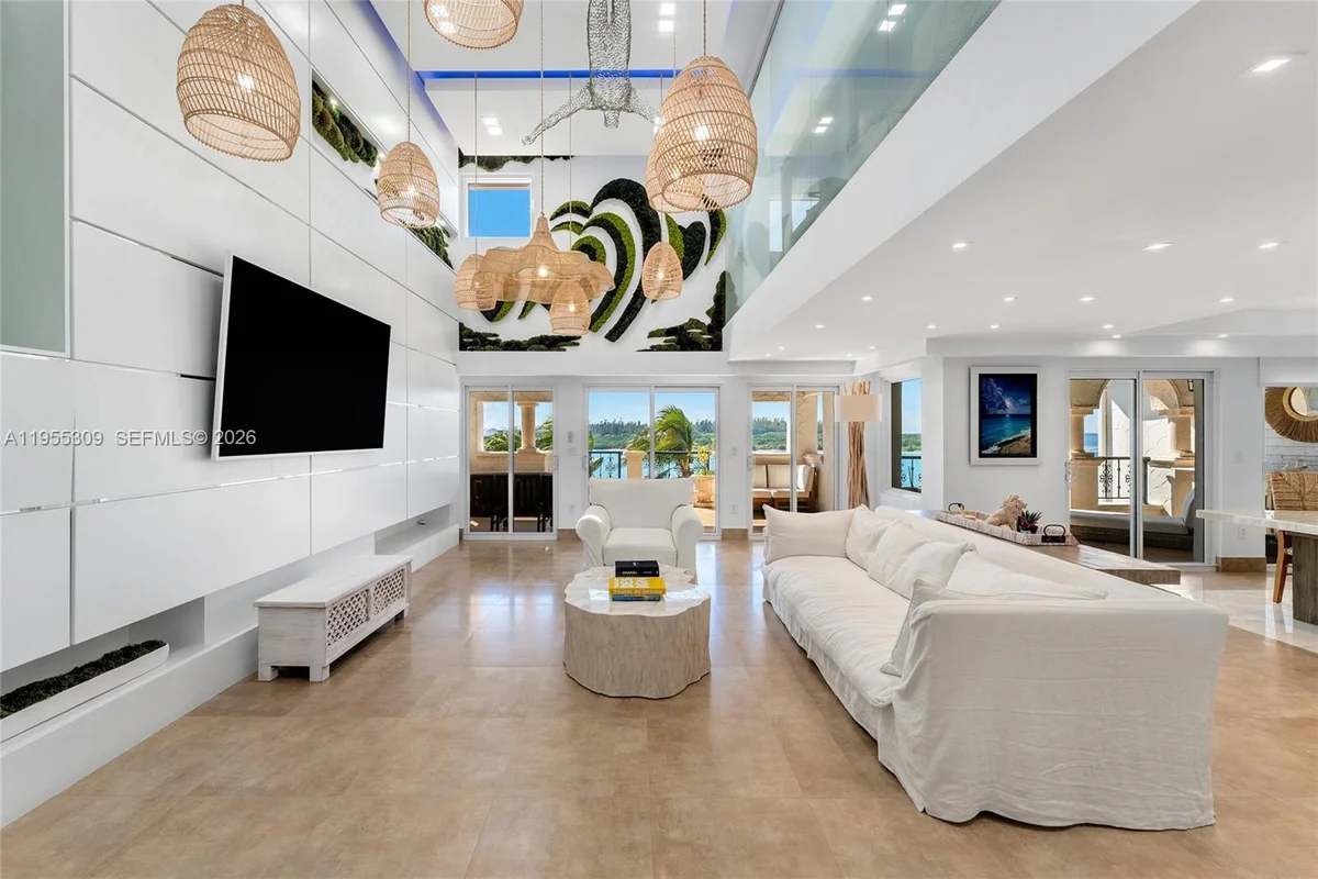 2443 Fisher Island Dr #5403, Miami: photo 1 of 56