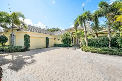 13161 Marsh Landing, Palm Beach Gardens: photo 1 of 70