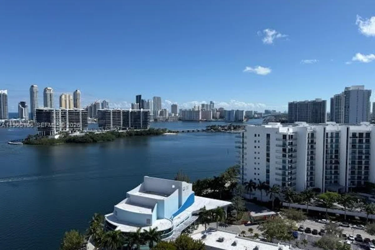 3330 NE 190th St #1815, Aventura: photo 1 of 61