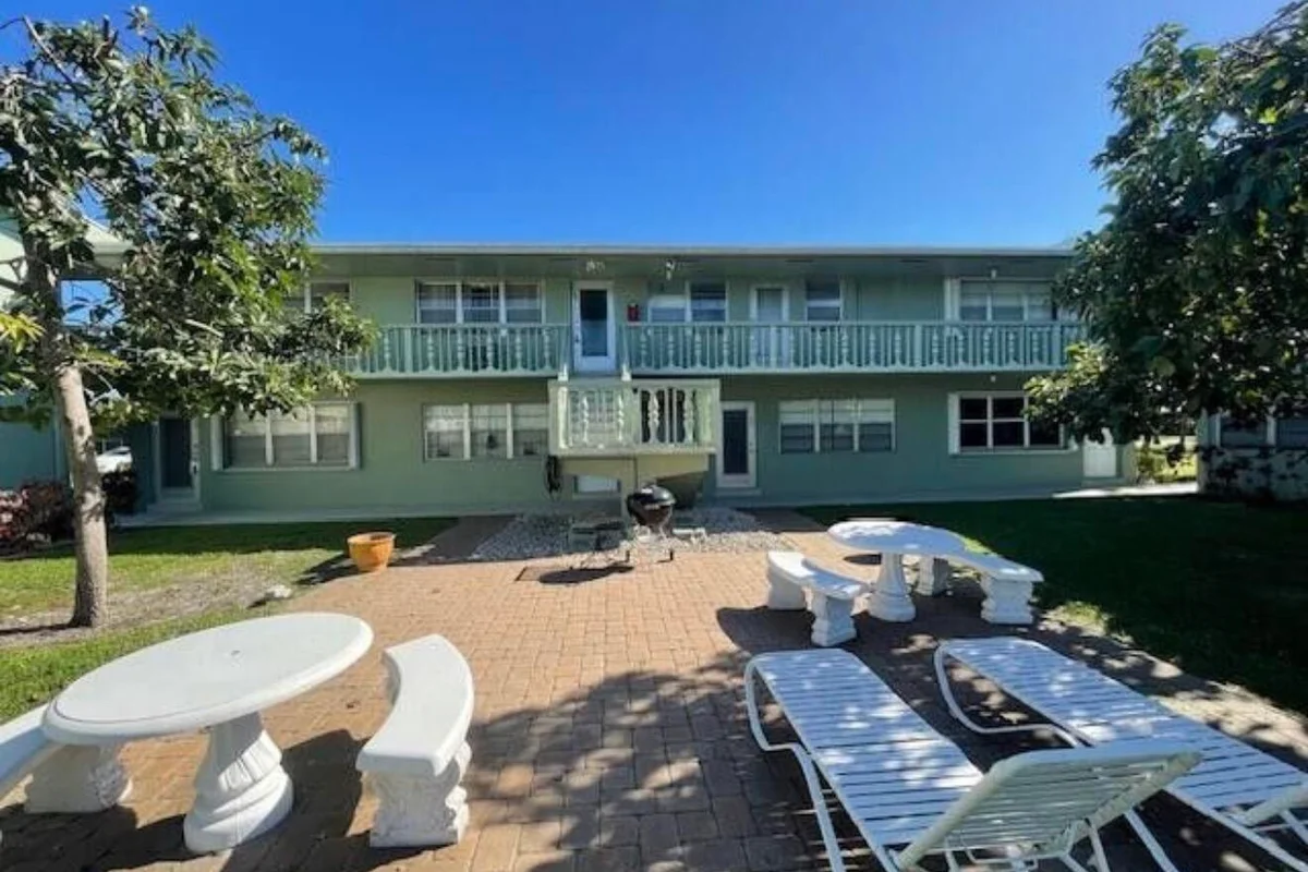 66 Easthampton #C, West Palm Beach: photo 1 of 19