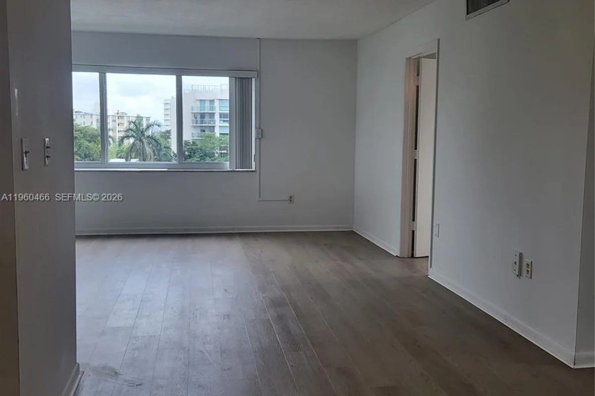 1020 94th St #503, Bay Harbor Islands: photo 1 of 15