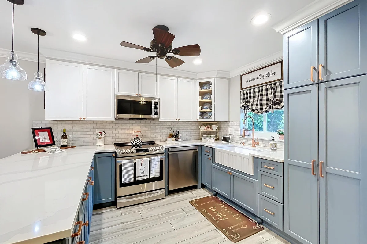 3060 Holiday Springs Blvd #312, Margate: photo 1 of 43