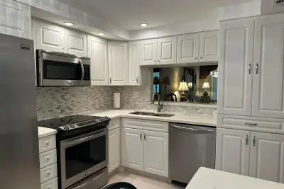 1101 Colony Point Cir #108, Pembroke Pines: photo 1 of 38