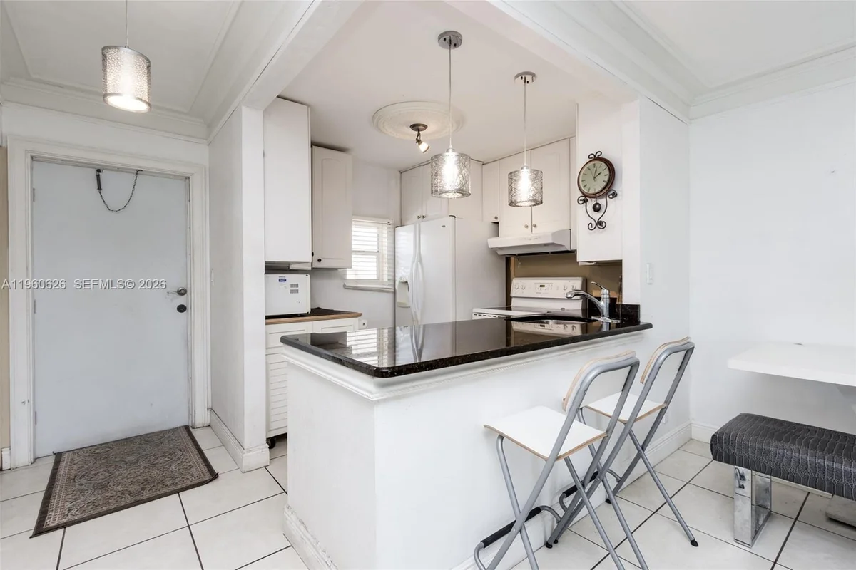 4341 NW 16th St #101, Lauderhill: photo 1 of 29
