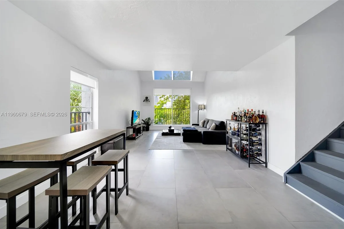 6900 N Kendall Dr #A303, Pinecrest: photo 1 of 28