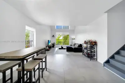 6900 N Kendall Dr #A303, Pinecrest: photo 1 of 28