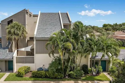 1605 S Us Hwy 1 #8g, Jupiter: photo 1 of 26