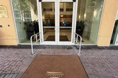 7350 SW 89th St #1804S, Miami: photo 1 of 31