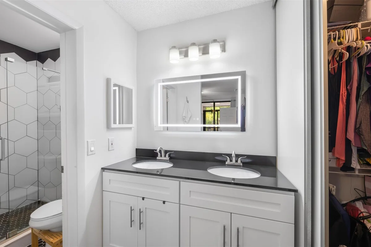 2963 Carambola Cir S, Coconut Creek: photo 1 of 34