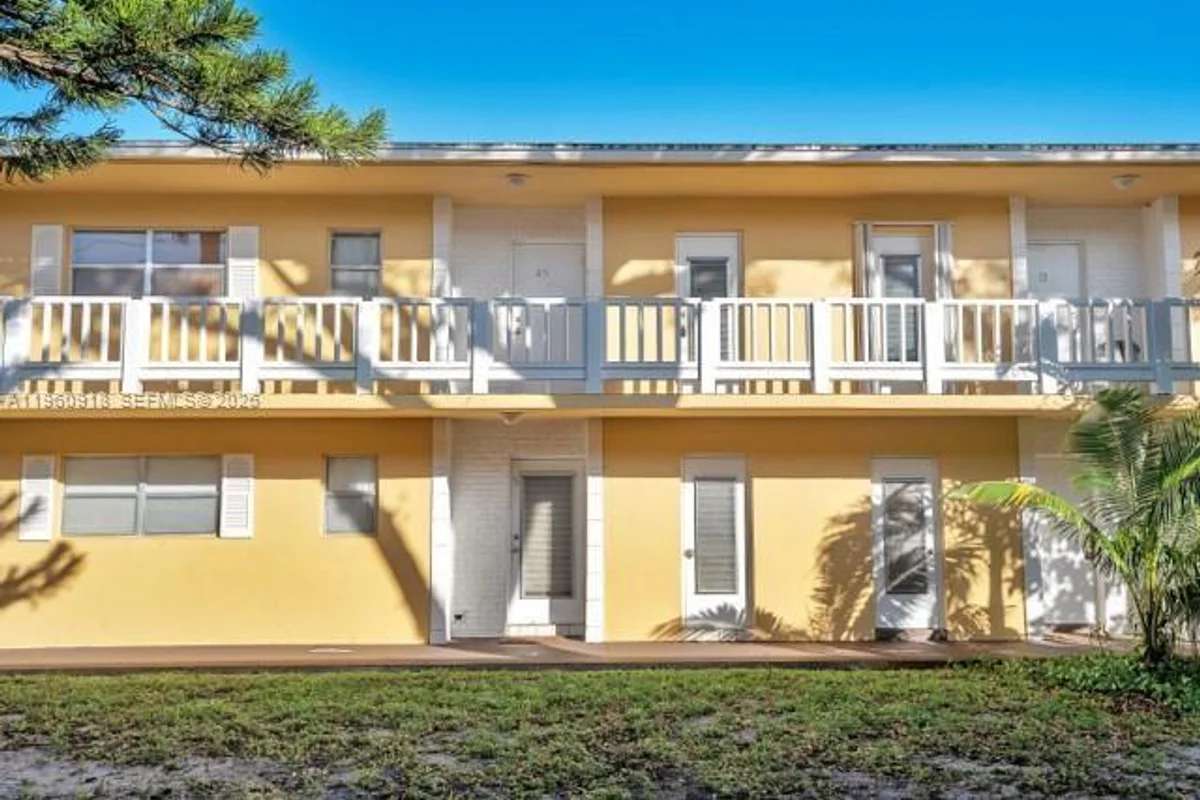 550 SE 2nd Ave #G25, Deerfield Beach: photo 1 of 27