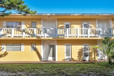 550 SE 2nd Ave #G25, Deerfield Beach: photo 1 of 27
