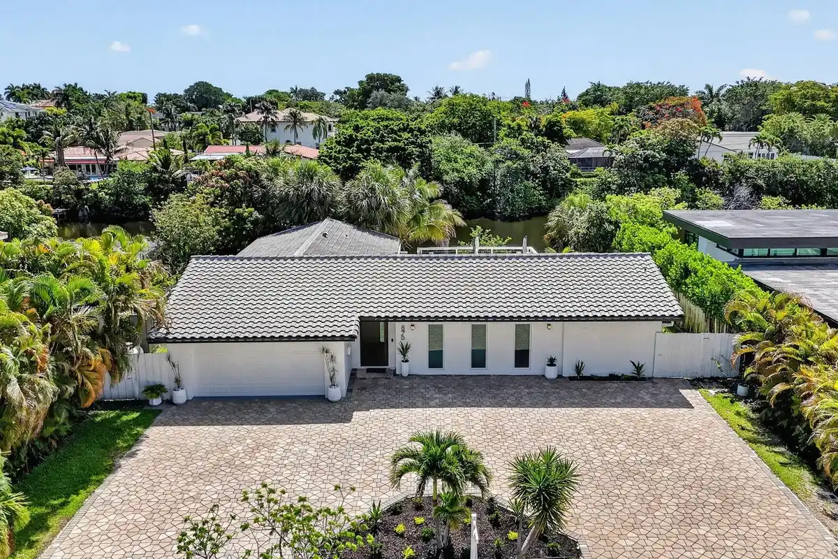 876 NW 6th Ave, Boca Raton: photo 1 of 90