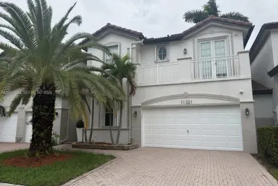 11321 NW 84th St, Doral: photo 1 of 29