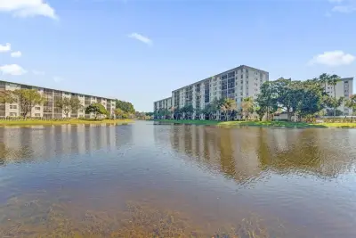 2228 N Cypress Bend Dr #103, Pompano Beach: photo 1 of 52