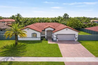 14214 SW 289th Ter, Homestead: photo 1 of 26