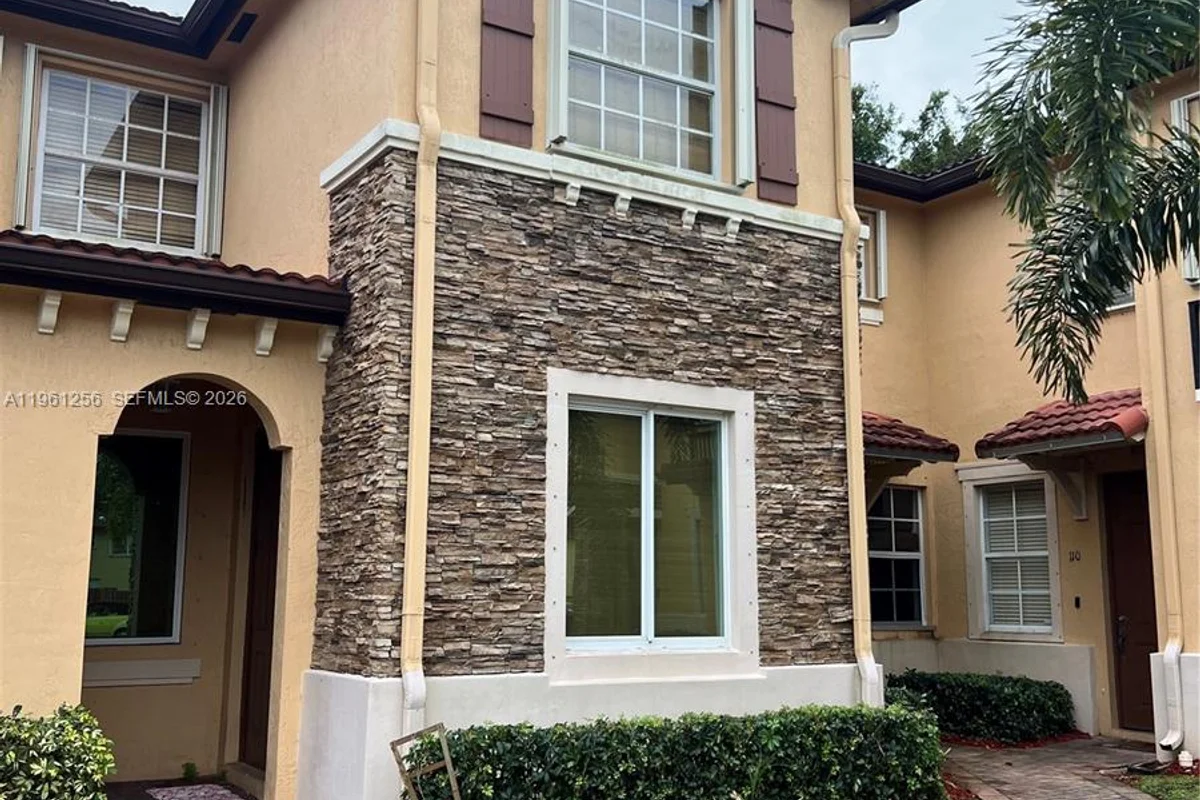 3330 NE 13th Cir Dr #108-22, Homestead: photo 1 of 30