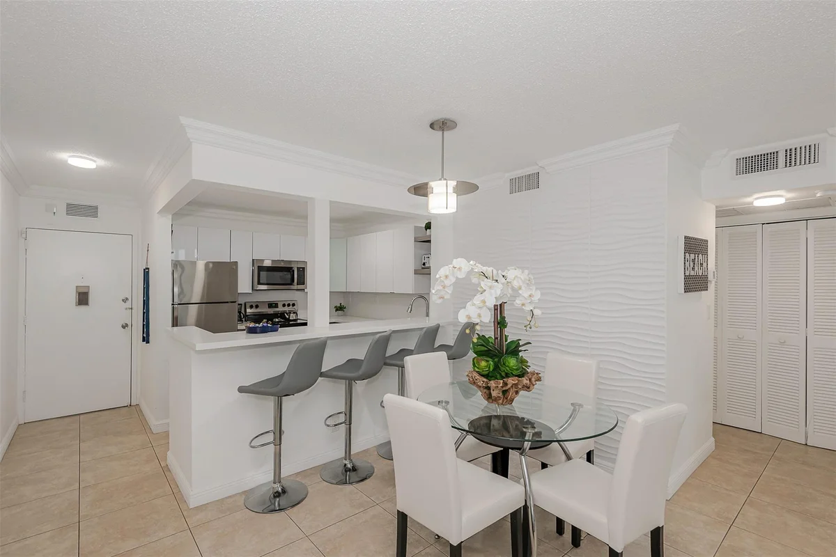 3140 S Ocean Dr #509, Hallandale Beach: photo 1 of 35