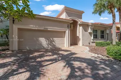 5046 SW 162nd Ave, Miramar: photo 1 of 42