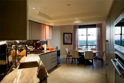 2000 Island Blvd #2404, Aventura: photo 1 of 40