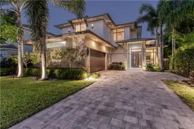 404 NE 13th Ave, Fort Lauderdale: photo 1 of 33
