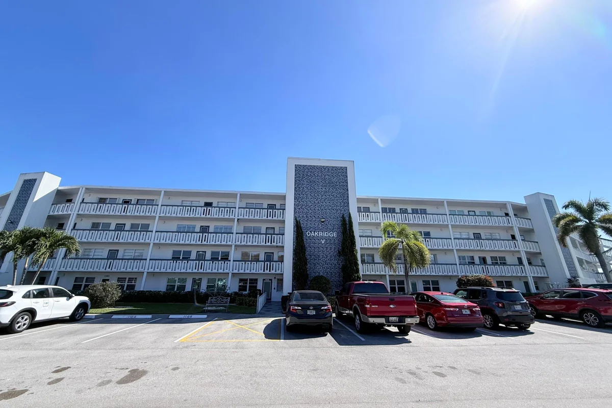 4108 Oakridge V, Deerfield Beach: photo 1 of 65