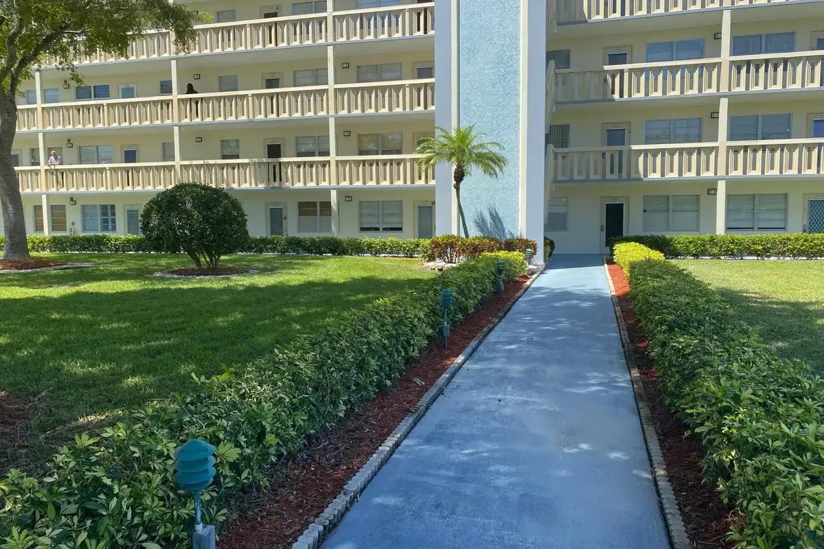 2054 Ainslie D, Boca Raton: photo 1 of 16