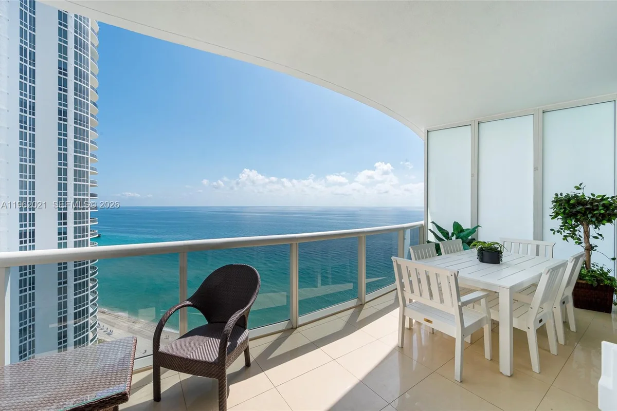 15901 Collins Ave #2303, Sunny Isles Beach: photo 1 of 62