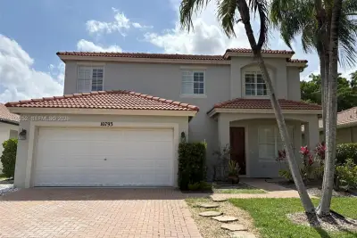 10793 Oak Bend Way, Wellington: photo 1 of 15