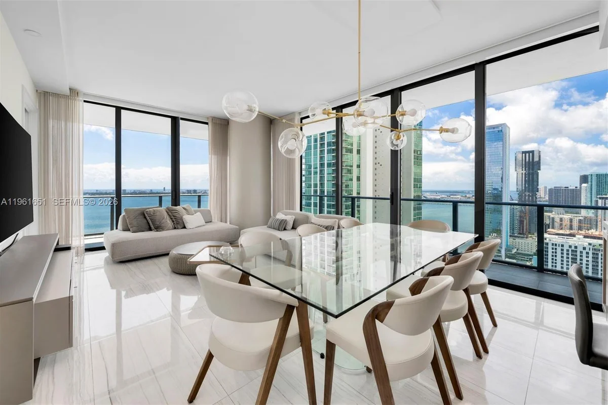 480 NE 31st St #3401, Miami: photo 1 of 15