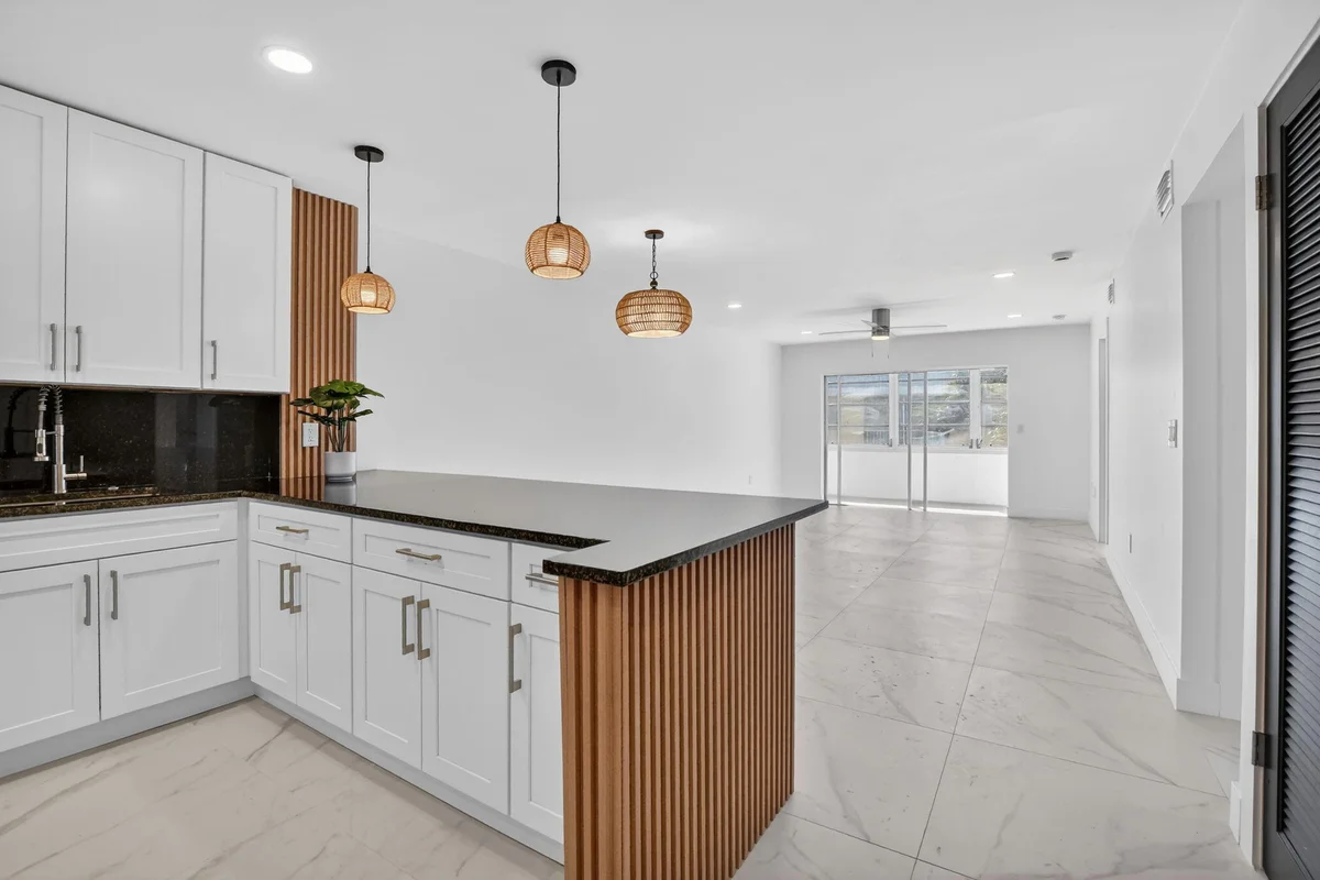 9780 Marina Blvd #425, Boca Raton: photo 1 of 32