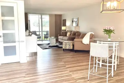 9423 S Hollybrook Lake Dr #106, Pembroke Pines: photo 1 of 75
