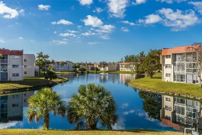 2831 Sunrise Lakes Dr E #204, Sunrise: photo 1 of 24
