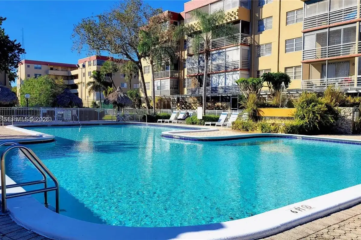 406 NW 68th Ave #304, Plantation: photo 1 of 19