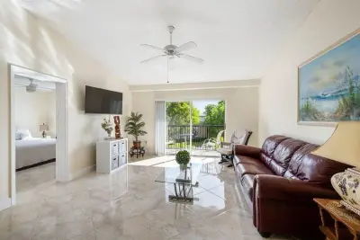 1100 Crestwood Ct #1110, Royal Palm Beach: photo 1 of 24