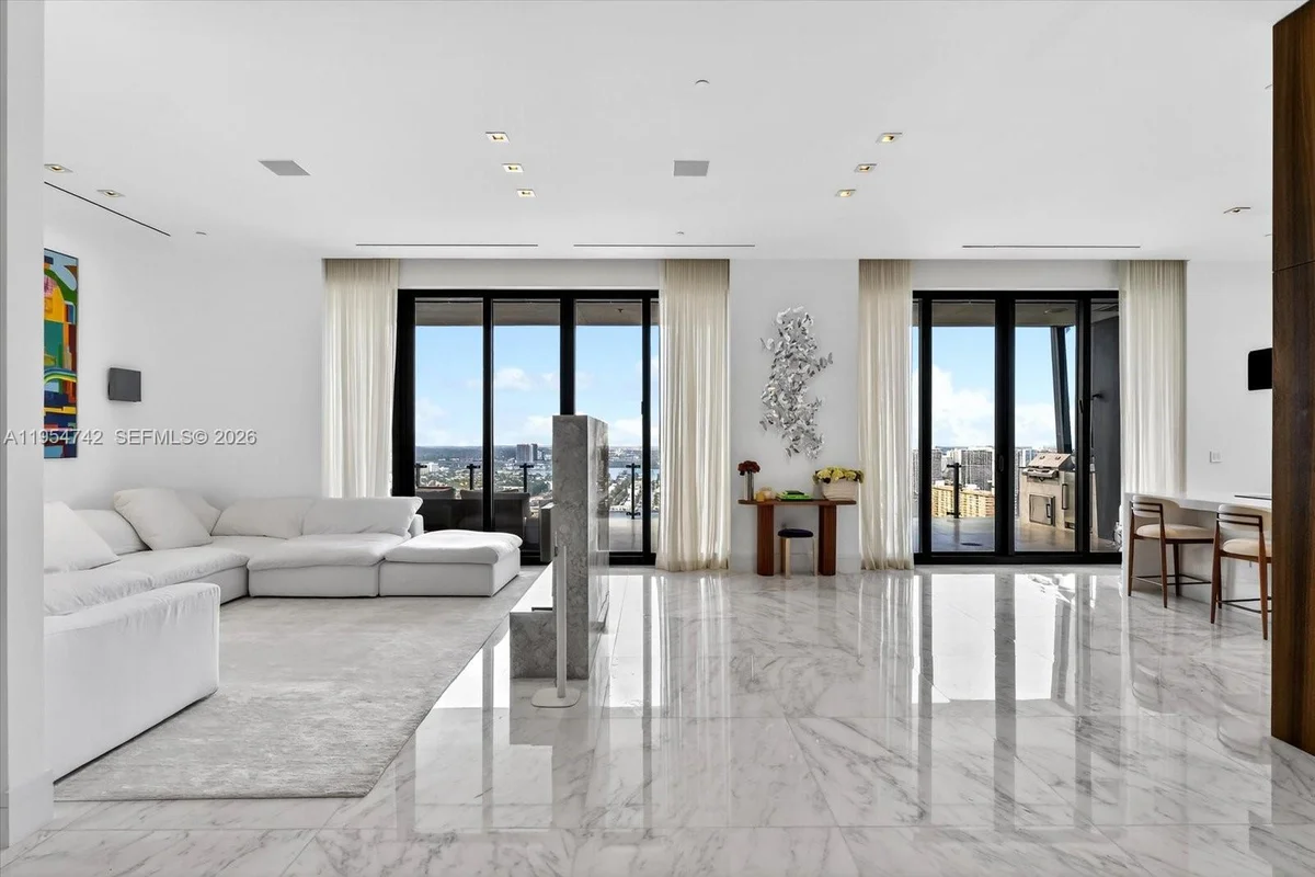 17141 Collins Ave #2902, Sunny Isles Beach: photo 1 of 22
