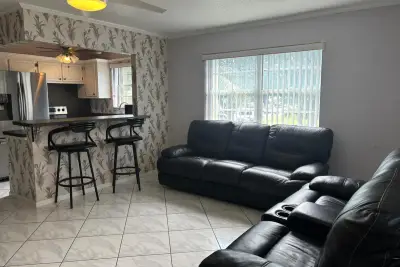 81 Windsor D, West Palm Beach: photo 1 of 18