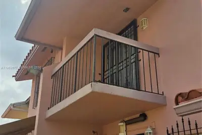 12516 SW 9th Ter #2, Miami: photo 1 of 22